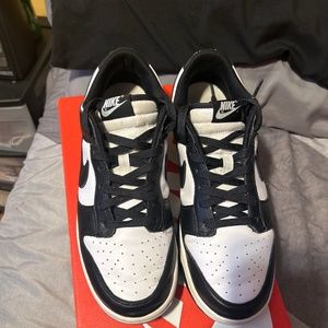 Nike Panda Dunks